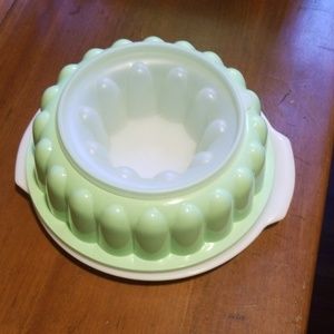 Vintage Tupperware Jelly Mold